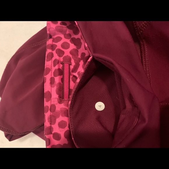 Lululemon Inspire tights size 4 - Picture 5 of 5